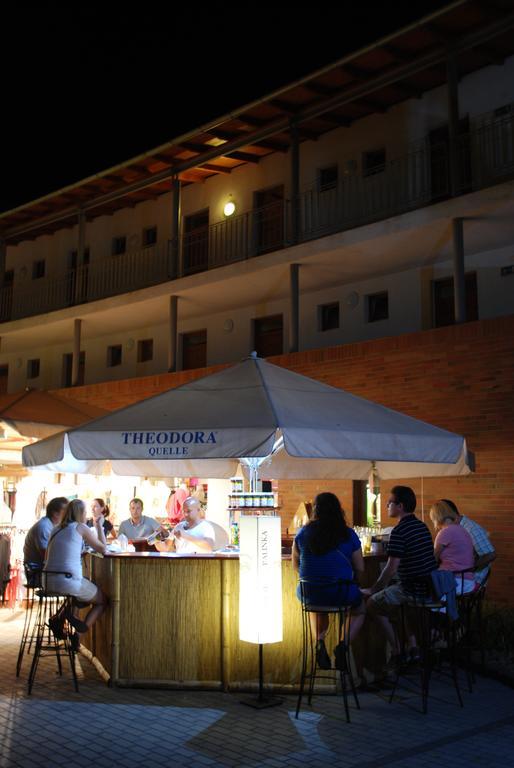 Hotel Holiday Σίοφοκ Εξωτερικό φωτογραφία