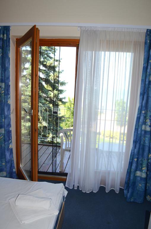 Hotel Holiday Σίοφοκ Εξωτερικό φωτογραφία